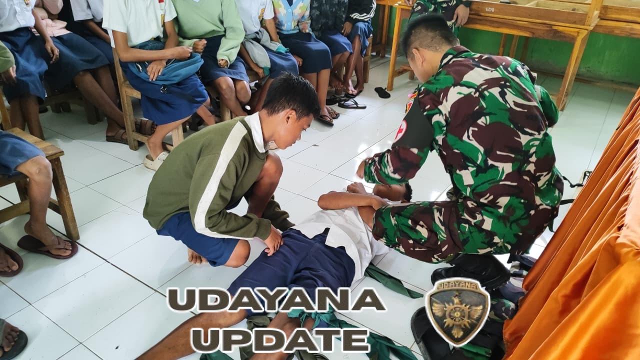 Pos Kewar Yonarmed 12 Kostrad Bekali Pelajar Materi P3K