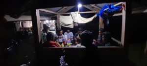 Babinsa Koramil 1614-05/Pekat Laksanakan Ronda Malam di Desa Doropeti