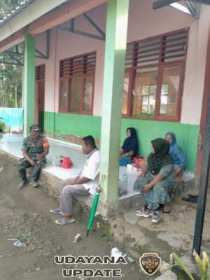 Babinsa Desa Rempe Dampingi Program Makan Bergizi Gratis di SD Negeri 2 Rempe