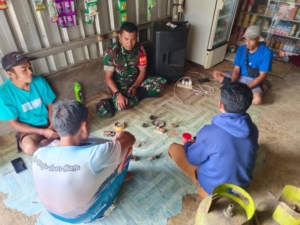 Babinsa Desa Mantar Intensifkan Komsos dan Monitoring Wilayah Binaan