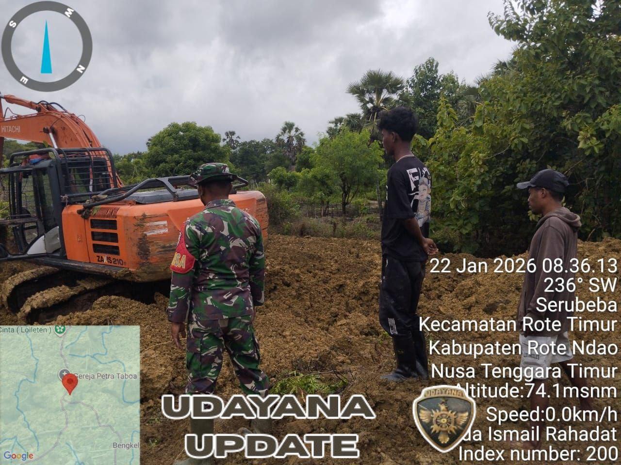 Babinsa Koramil 1627-02/Pantai Baru Lanjutkan Penggalian Fondasi KDKMP Desa Serubeba