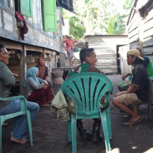 Komsos Babinsa di Dusun Safahu Perkuat Hubungan Sosial Warga