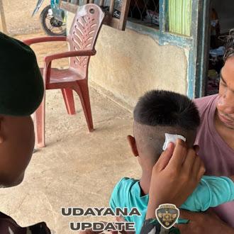 Sigap dan Humanis, Pos Motaain Satgas Pamtas Lakukan Perawatan Luka Warga Perbatasan