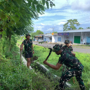 Prajurit Denma Brigif TP/31/PS Laksanakan Pembersihan di Area Marshaling mako Brigif.