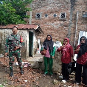 Pastikan Tepat Sasaran, Babinsa Koramil 1628-01/Taliwang Tinjau RTLH di