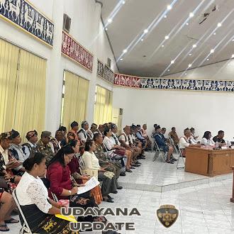 Kapten Inf Hendrik Karamulla Menghadiri Pembukaan Masa Persidangan Kedua DPRD Sumba Timur