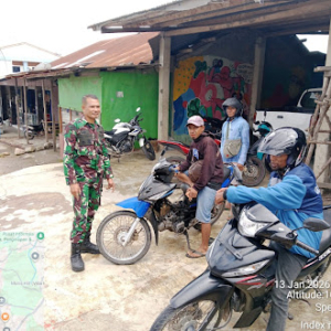 Koramil 1621-03/Mollo Utara Patroli Pasar, Imbau Warga Jaga Keamanan dan Kesehatan.