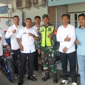 Jaga Kamtibmas, Babinsa Ende Timur Aktif Laksanakan Pamwil dan Komsos