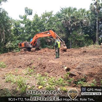 Babinsa Rote Timur Pantau Pembersihan Lahan dan Galian Fondasi KDKMP di Hundihopo