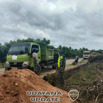 Babinsa Sertu Jasinto Meco Monitoring Pendistribusian Pasir KDKMP di Desa Fatelilo