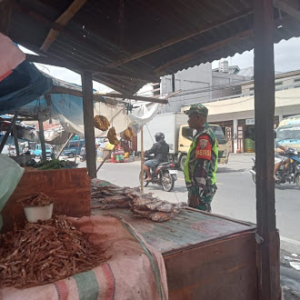 Sertu Damianus Kerhi Hadir di Tengah Warga, Tingkatkan Kamtibmas di Ende Timur