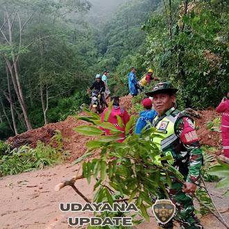 Akses Ruteng–Reo Lumpuh, Babinsa Koramil 1612-01/Ruteng Turun Langsung ke Lokasi Longsor