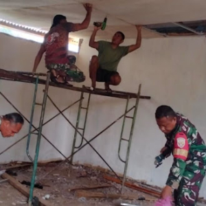 Karya Bhakti Babinsa Kupang Bantu Rehab Panti Asuhan