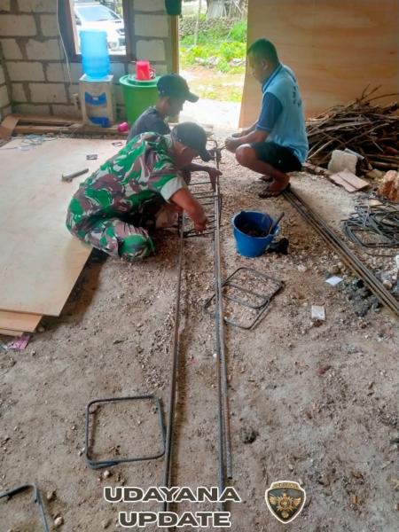 Babinsa Koramil 1627-01/Baa Pantau Pembangunan KDKMP Desa Sanggaoen