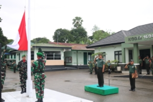 Kodim 1604 Kupang Gelar Upacara Bendera Mingguan