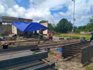 Babinsa Jereweh Awasi Koperasi Merah Putih di Desa Dasan Anyar