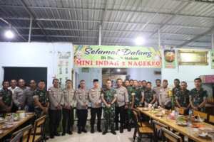 Pererat Soliditas TNI–POLRI, Yonif TP 834/WM dan Polres Nagekeo Gelar Buka Puasa Bersama