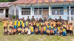Satgas Yonarmed 12 Kostrad Gelar GADIK untuk Siswa SDK Ailala