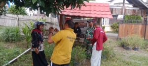 Perkuat Kemanunggalan TNI-Rakyat, Babinsa Jereweh Gelar Komsos di Desa Goa