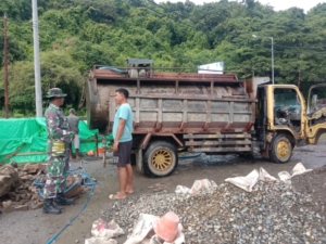 Babinsa Jereweh Awasi Koperasi Merah Putih di Desa Beru