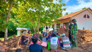 Dialog Humanis Satgas TMMD Kodim 1618/TTU Jadi Langkah Bersama Pengerjaan 4 Ruang Kelas Baru