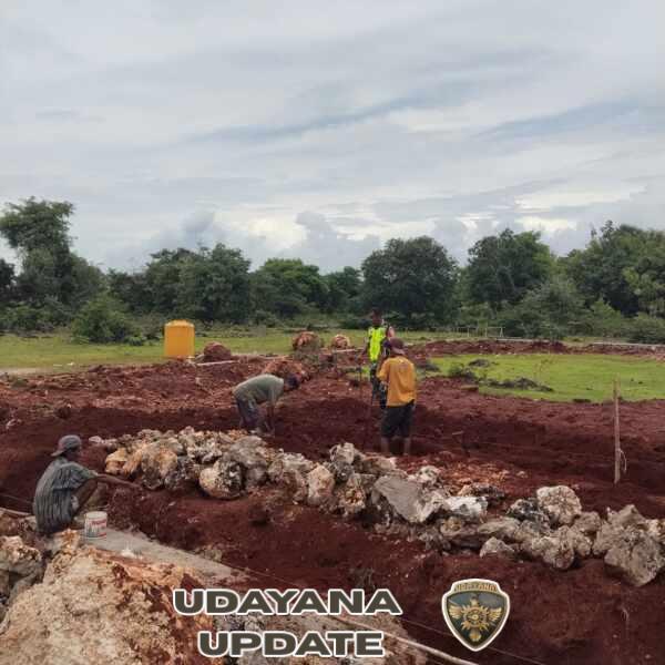 Babinsa Koramil 1627-03/Batutua Pantau Lanjutan Pembangunan KDKMP Desa Oelua