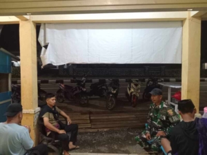 Koramil 1628-04/Poto Tano Gelar Patroli Malam, Wujudkan Situasi Aman dan Kondusif