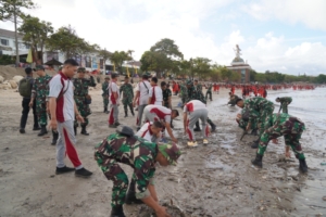 Kodam IX/Udayana Menggelar Karya Bakti Terpadu Pembersihan Sampah Laut Wilayah Bali