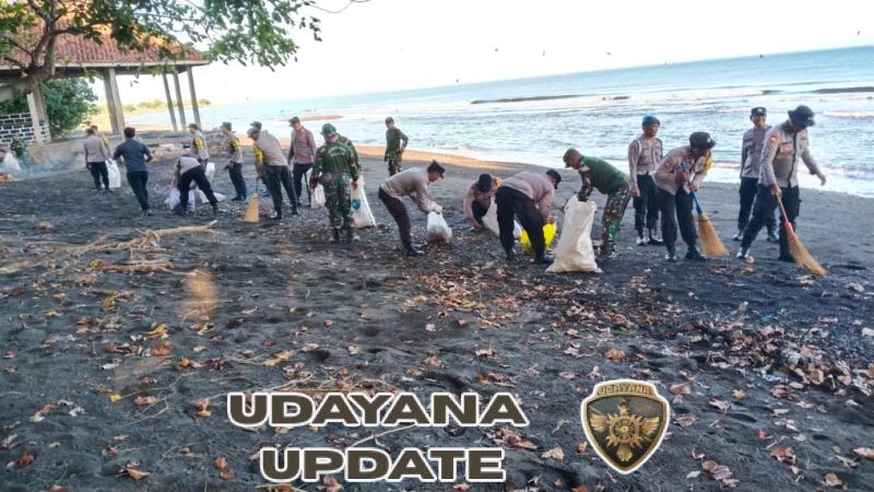 Muspika Kecamatan Seririt Gelar Aksi Bersih Pantai untuk Jaga Kelestarian Lingkungan Pesisir