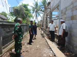 Dukung Kemandirian Ekonomi Desa, Danramil Ubud Pantau Pembangunan Gedung KDKMP