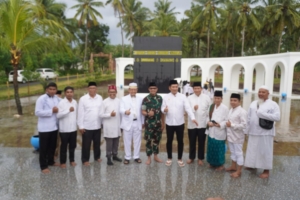 Letkol Inf Sy. Gafur Thalib Hadiri Peresmian Gedung Masjid dan Pusat Manasik Haji di Desa Cupel