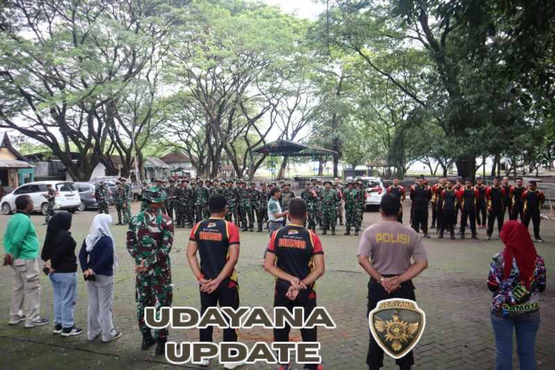 ‎TNI-Polri Bersama Pemda Sumbawa Gaungkan Gerakan Indonesia ASRI di Pesisir Pantai