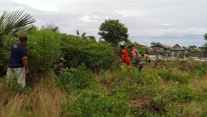 Tentara Nasional Indonesia Bersinergi dengan Aparat dan Warga, Gotong Royong Massal Wujudkan Lingkungan Bersih