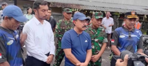 Cegah terjadinya lonjakan harga, Danramil 1623-01/Karangasem bersama Forkopimda dan Stakeholder terkait laksanakan sidak pasar.
