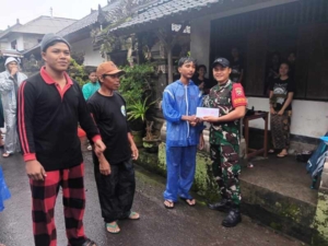 Babinsa Manduang Hadiri Dan Kawal Lomba Mancing Ikan Lele Di Telabah Dusun Tubuh