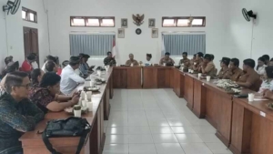 Danramil Busungbiu Hadiri Rakor Lintas Sektoral dan Perkenalan Camat Baru Tekankan Sinergitas dan Keamanan Jelang Hari Raya
