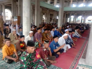 Hadiri Safari Ramadhan Bupati Sumbawa, Koramil 1607-04/Alas Perkuat Silaturahmi di Juru Mapin