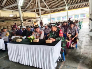 Babinsa 1623-06/Selat Dukung Pelestarian Bahasa Bali Melalui Bulan Bahasa Bali VIII