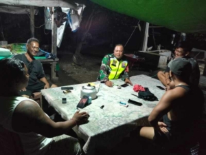 ‎Dekat dengan Rakyat, Tegas pada Gangguan: Koramil 1607-09/Utan Intensifkan Patroli Malam