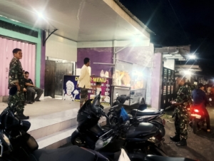 Peduli keamanan wilayah, Babinsa Lakukan Patroli Malam