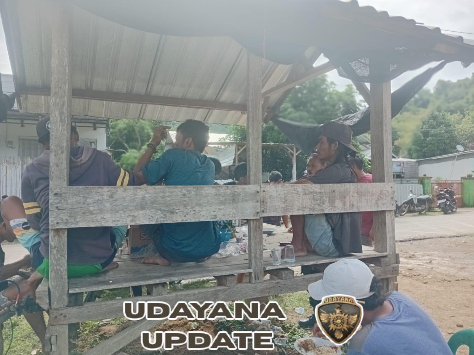 Bangun Kemanunggalan, Babinsa Gelar Komsos di Dusun Ai Ngero