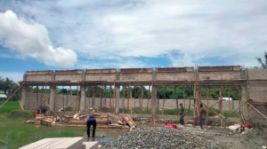 Babinsa Lalar Liang Monitoring Pembangunan KDKMP di Wilayah Binaan
