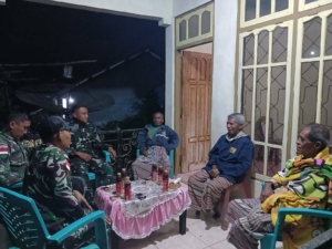 Menjaga Gerbang Negeri dengan Hati, Satgas Pamtas Yonarhanud 2 Kostrad Berbagi Kebaikan Kepada Warga