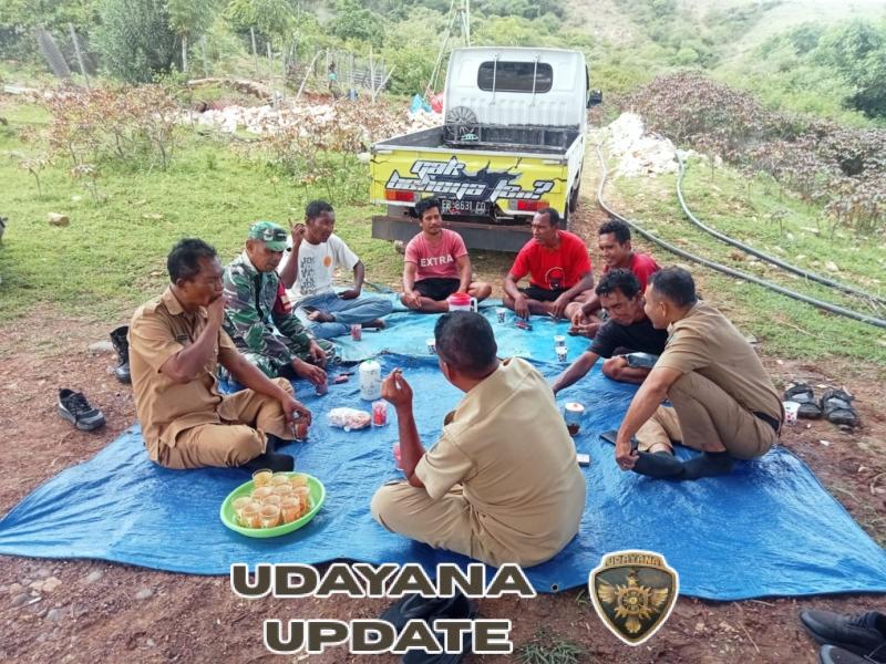Babinsa Koramil 1625-05/Aesesa Laksanakan Koordinasi Pekerjaan Sumur Bor di Kelurahan Mbay I