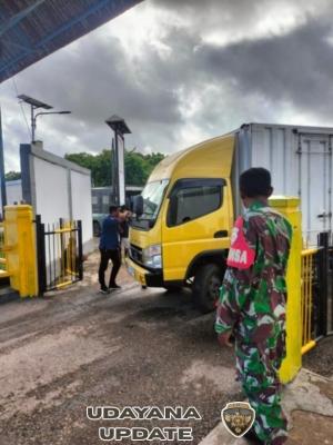 Babinsa Pantai Baru Amankan Keberangkatan Kapal Garda Maritim 3