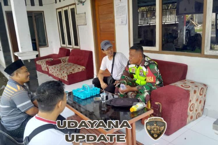 Tingkatkan Koordinasi dan Kebersamaan, Babinsa Koptu Muh. Ziadi Sambangi Staf Desa