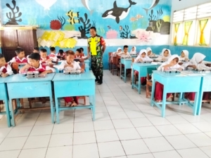 Menu Bergizi Lengkap, TNI Pastikan Nutrisi Anak dan Ibu di Kota Bima Terpenuhi