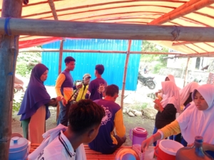 Jaga Kamtibmas, Babinsa Ende Utara Lakukan Pamwil dan Komsos Bersama Warga