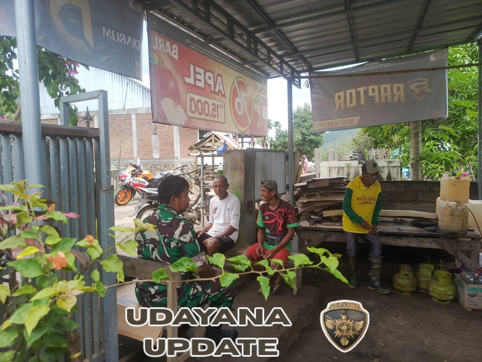 Lewat Komsos, Babinsa Koramil 1614-03/Hu’u Dorong Partisipasi Warga dalam Pembangunan Desa