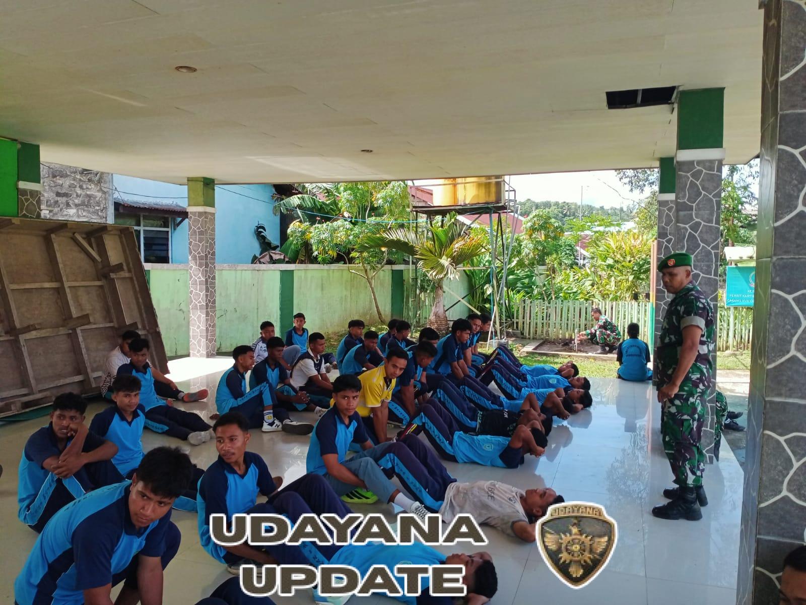 Kodim 1613/Sumba Barat Berikan Pembinaan Fisik Kepada Siswa SMA